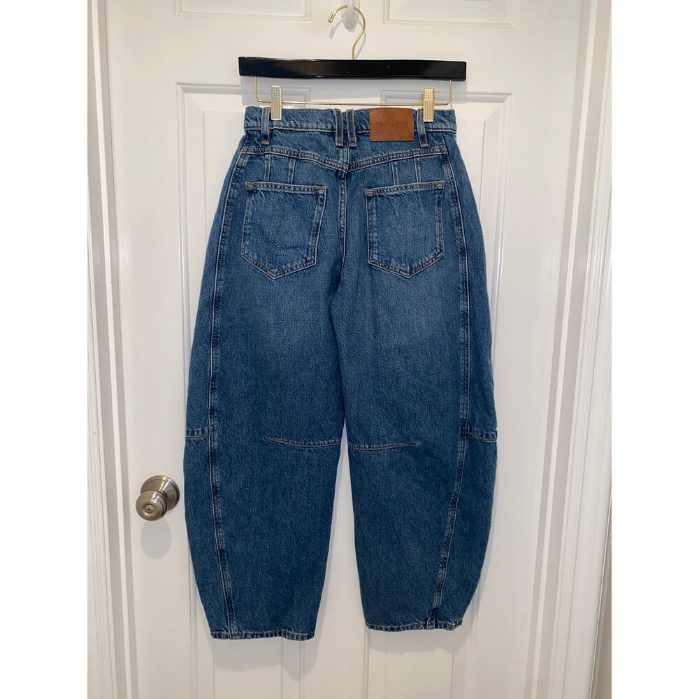 We The Free CRVY Venus Barrel Jeans Medium Wash Denim OB1947564 Size 24 - Picture 3 of 4